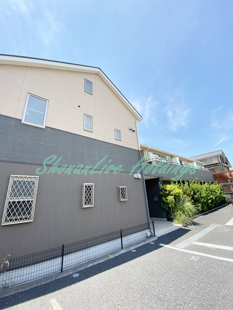 シュールメゾン戸塚の外観