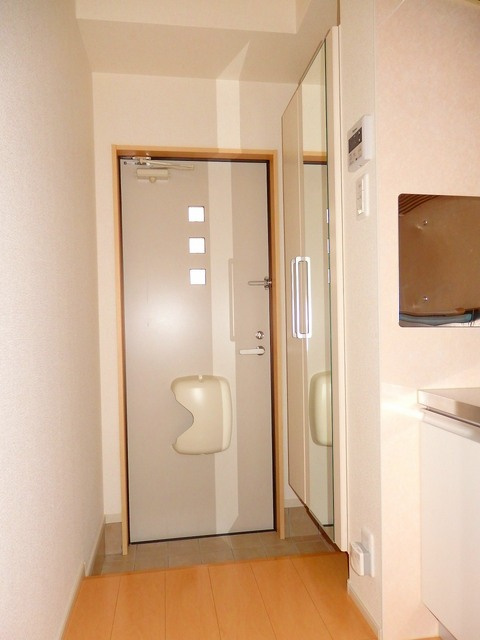 ヴィラ　池之内の玄関