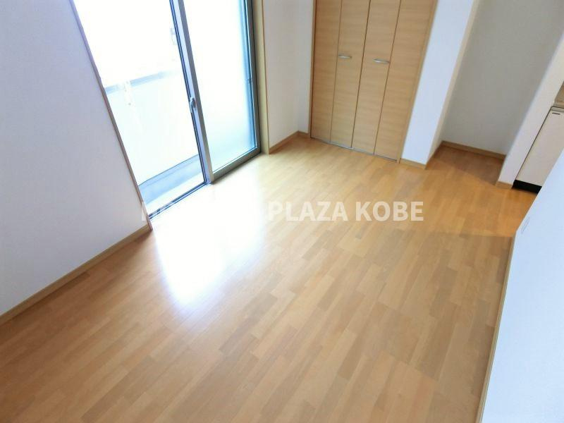 ワコーレヴィアーノ須磨月見山本町の居間・リビング