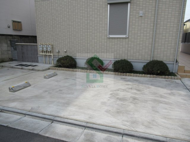 セジュールKの駐車場