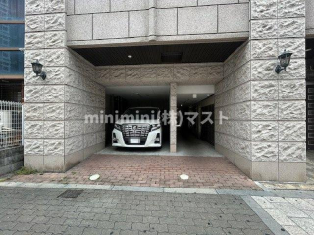 ＬＵＸＥ難波ＥＡＳＴのエントランス