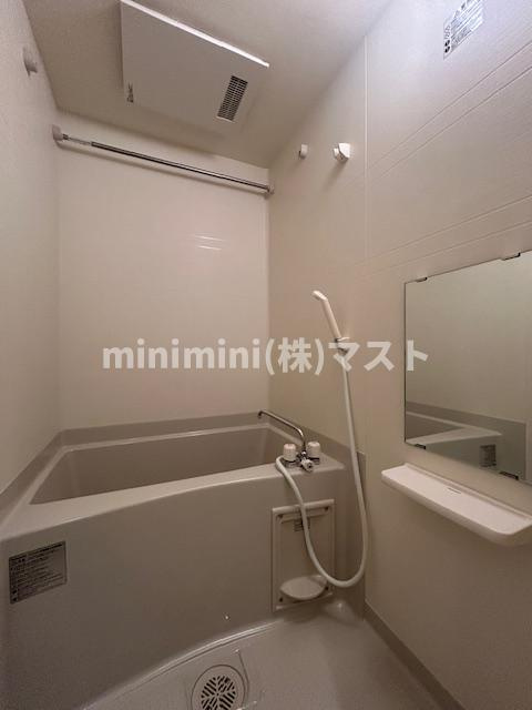 ＬＵＸＥ難波ＥＡＳＴの浴室