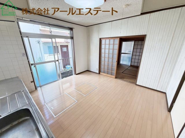 加古川市別府町別府　　　山陽電鉄「別府駅」徒歩6分の前面道路含む現地写真