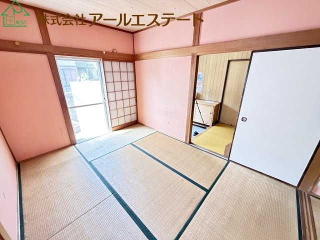 加古川市別府町別府　　　山陽電鉄「別府駅」徒歩6分の和室|※室内リフォーム前画像となります。(2026/8/10　撮影)　
リフォーム後、さらに美しい室内に仕上げてからのお引渡しです！