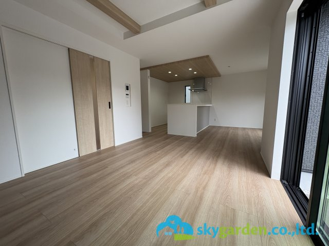 茅ヶ崎市室田５期　新築戸建　全２棟１号棟の居間・リビング