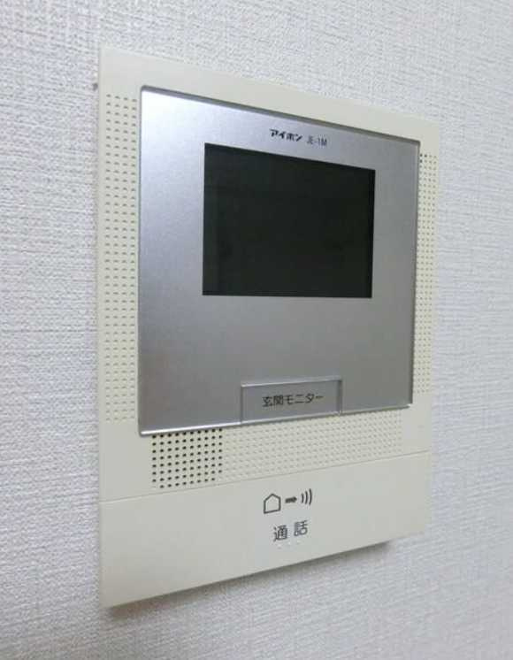 野沢1丁目貸家　和室　追焚　ファミリー向けのセキュリティ