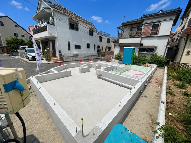 足立区伊興4丁目新築戸建て【全1棟】の構造・工法・仕様|【7/24撮影】完成後には見えなくなる、大切な品質へのこだわり。