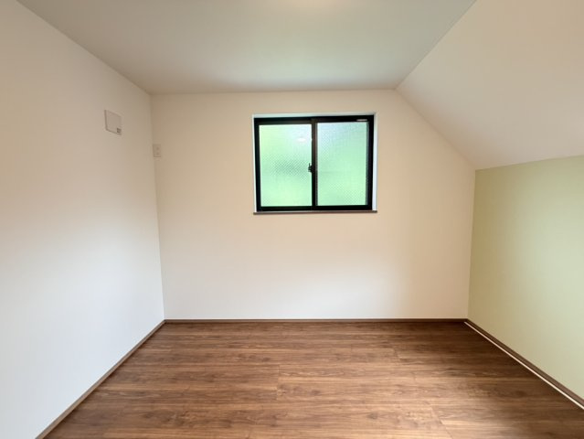 【完成済】北区西が丘２丁目　新築戸建の洋室