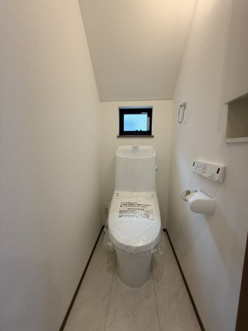 【完成済】北区西が丘２丁目　新築戸建のトイレ