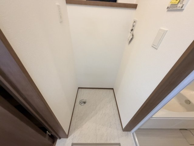 【完成済】北区西が丘２丁目　新築戸建のランドリースペース