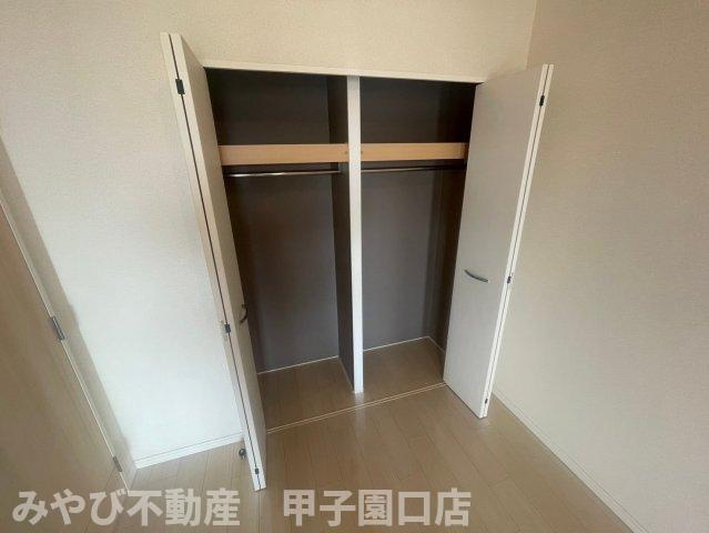 甲子園三番町ハイツの収納