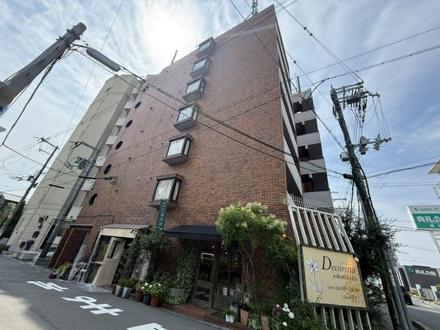 リアライズ蛍池の外観
