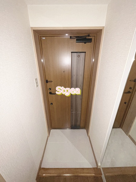 ドミノ浦和元町の玄関
