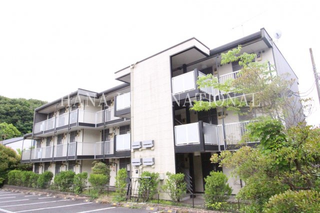 レオパレスディアコートＦの外観