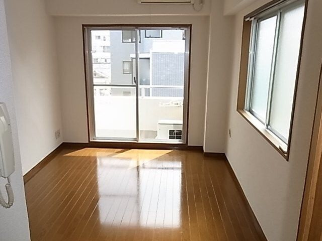 ベレーザ学芸大の居間・リビング