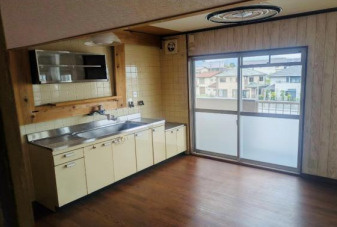 和泉府中ファミリーマンションのキッチン