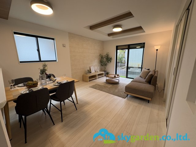 茅ヶ崎市室田５期　新築戸建　全２棟２号棟の居間・リビング