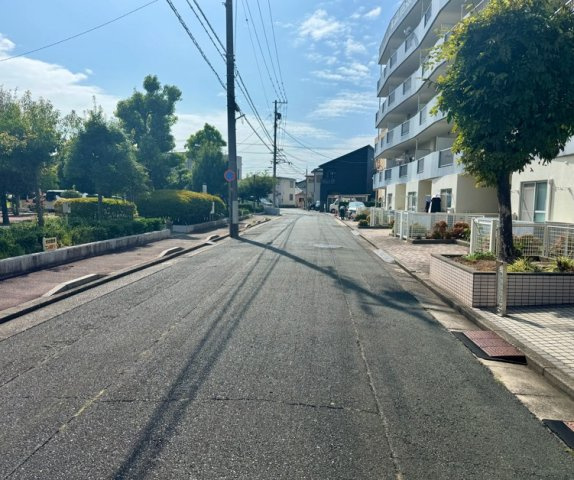 ニューライフ浜松II　壱番館の周辺|物件前の道路になります。