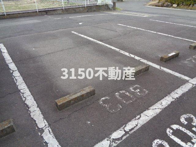 レジデンスマツバラの駐車場|駐車場完備です