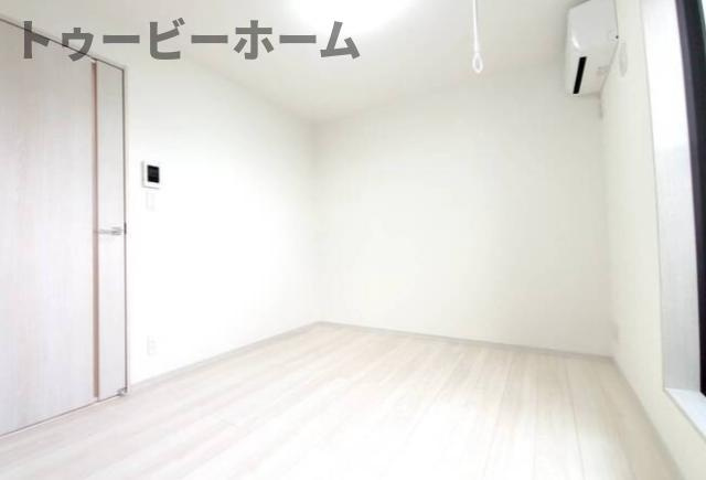 GLOWDIAの居間・リビング|おしゃれなリビングです