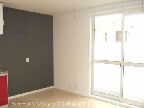 ウェルシーの洋室