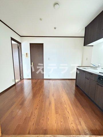 エステートピア上沢の居間・リビング