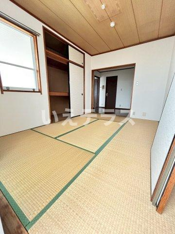 エステートピア上沢の和室