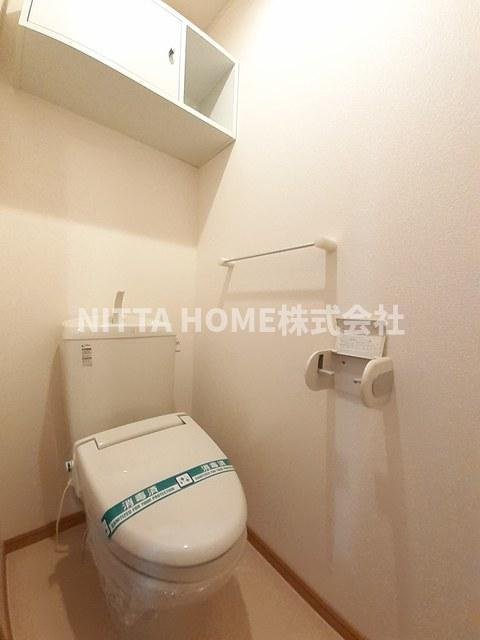 朝来市和田山町枚田岡のアパートのトイレ|暖房便座付きのトイレです＊