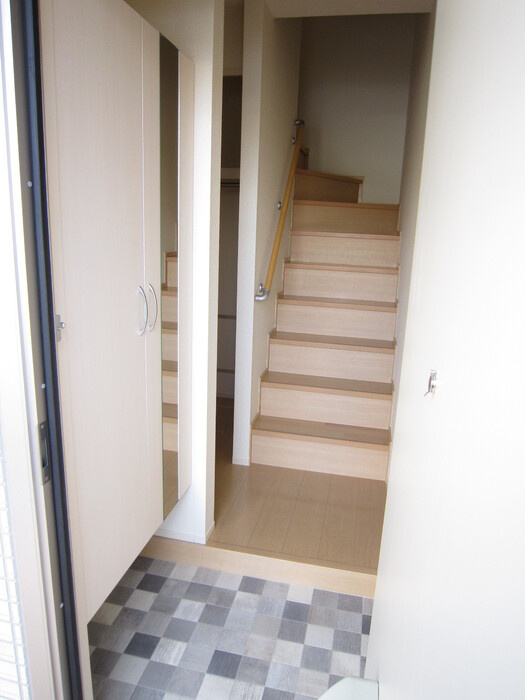 D-roomオーク　A棟の玄関