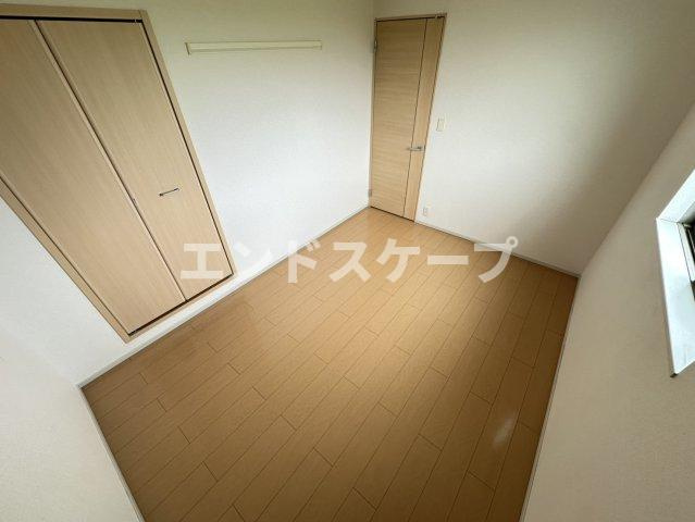 エレナメゾンＢの洋室|高崎、前橋のお部屋探しはエンドスケープまで！お客様の理想お聞かせ下さい♪