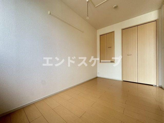 エレナメゾンＢの洋室|高崎、前橋のお部屋探しはエンドスケープまで！お客様の理想お聞かせ下さい♪