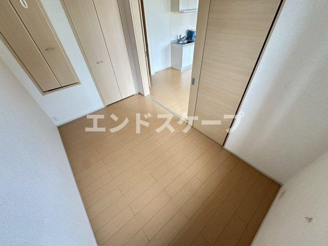 エレナメゾンＢの洋室|高崎、前橋のお部屋探しはエンドスケープまで！お客様の理想お聞かせ下さい♪