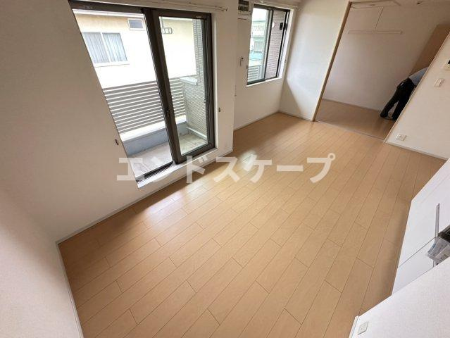エレナメゾンＢの居間・リビング|高崎、前橋のお部屋探しはエンドスケープまで！お客様の理想お聞かせ下さい♪