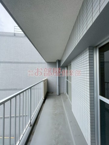 サンライトビルのバルコニー|お洗濯にも便利なバルコニー付き