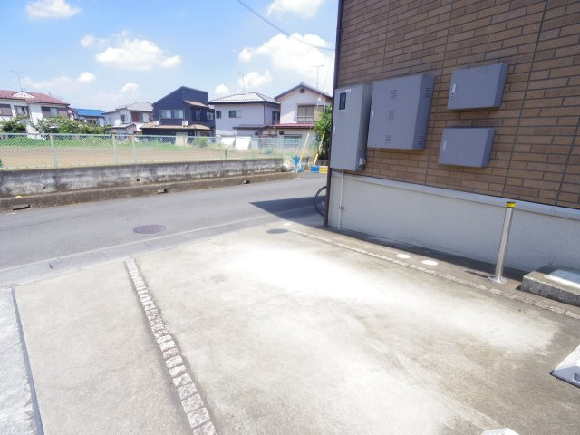 フェリーチェの駐車場