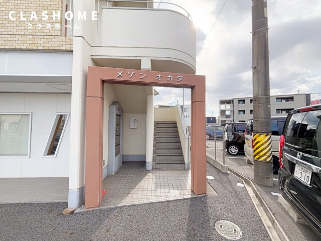 メゾンオカダ　　刈谷市近郊の賃貸ならクラスホーム刈谷店のエントランス