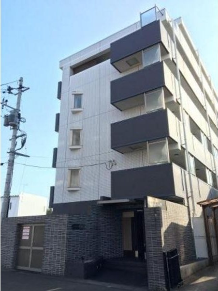Sum tomizawaの外観