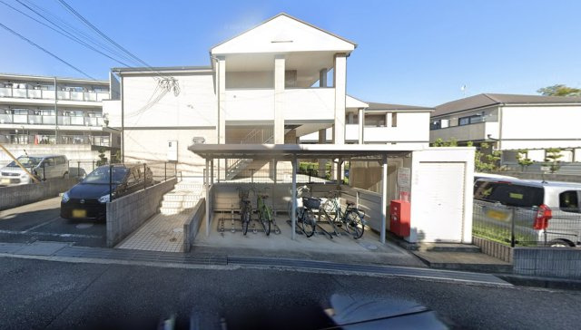ラパス高倉台Ⅱ番館のエントランス