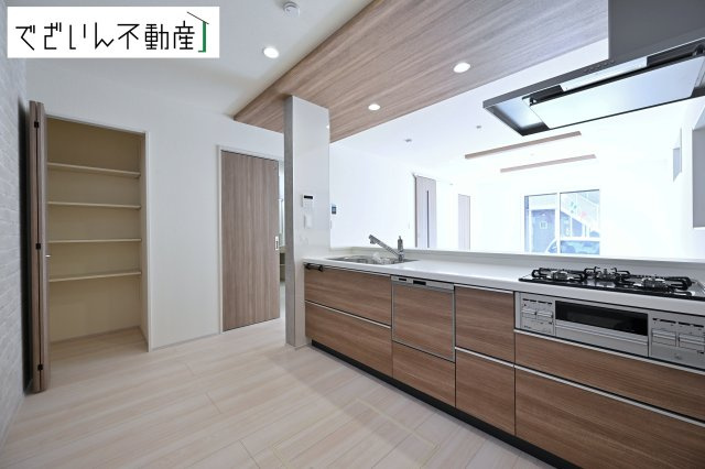 【外観】 | blooming garden久喜市久喜北1丁目 3期　新築住宅 | ≪2号棟≫
現地(2026年7月撮影)