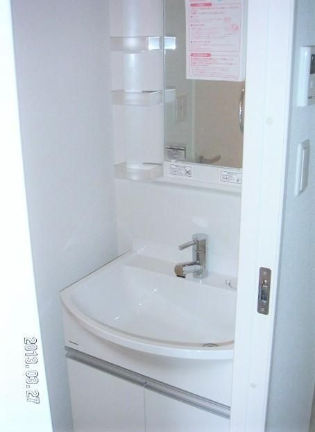 アクシズ　Ａ棟の独立洗面台
