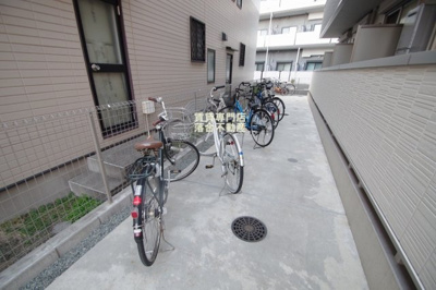 【その他共用部分】 | ソフィアⅡ | 敷地内駐輪場完備