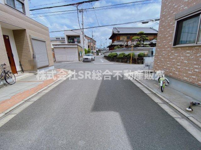 新庄1丁目中古戸建の前面道路含む現地写真|前面道路含む現地写真です