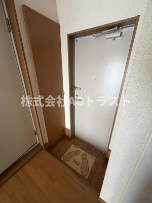 【玄関】 | パレスメゾンＥ