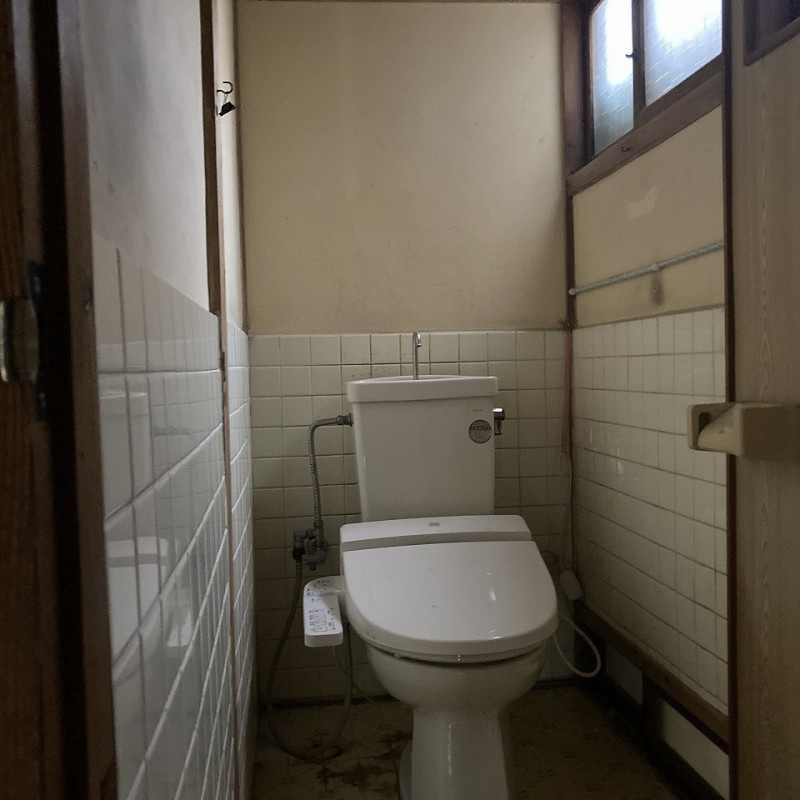 木風町戸建（269番地1）のトイレ