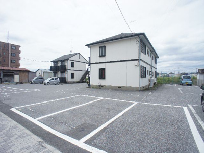 【駐車場】 | ファミーユハイツしお野A | 駐車場可能です♪