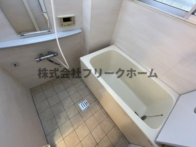 武蔵野中町マンションの浴室