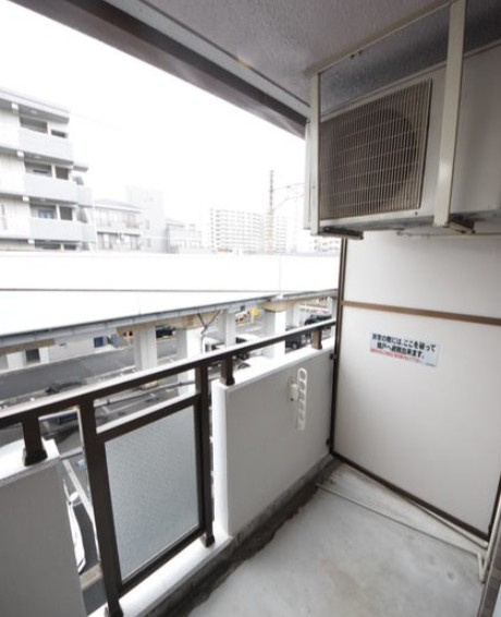 松戸市新松戸１丁目の賃貸マンションのバルコニー