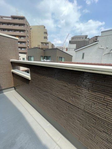 【バルコニー】