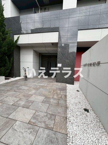 サムティ神戸BENIRのエントランス