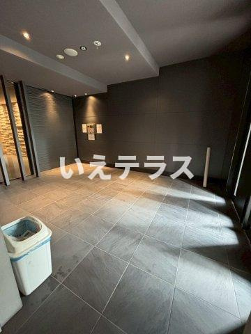 サムティ神戸BENIRのロビー